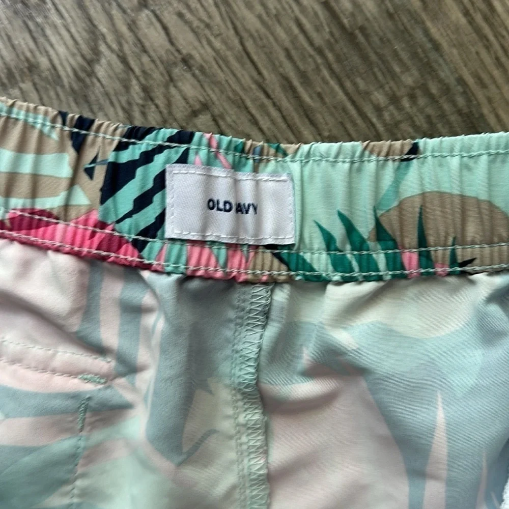 Old Navy‎ Tropical print board shorts girls 14/16 XL